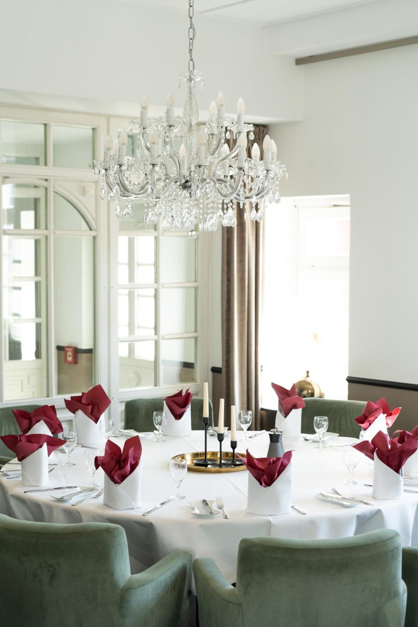 Bernstein Schlosshotel Ballenstedt Bagian luar foto
