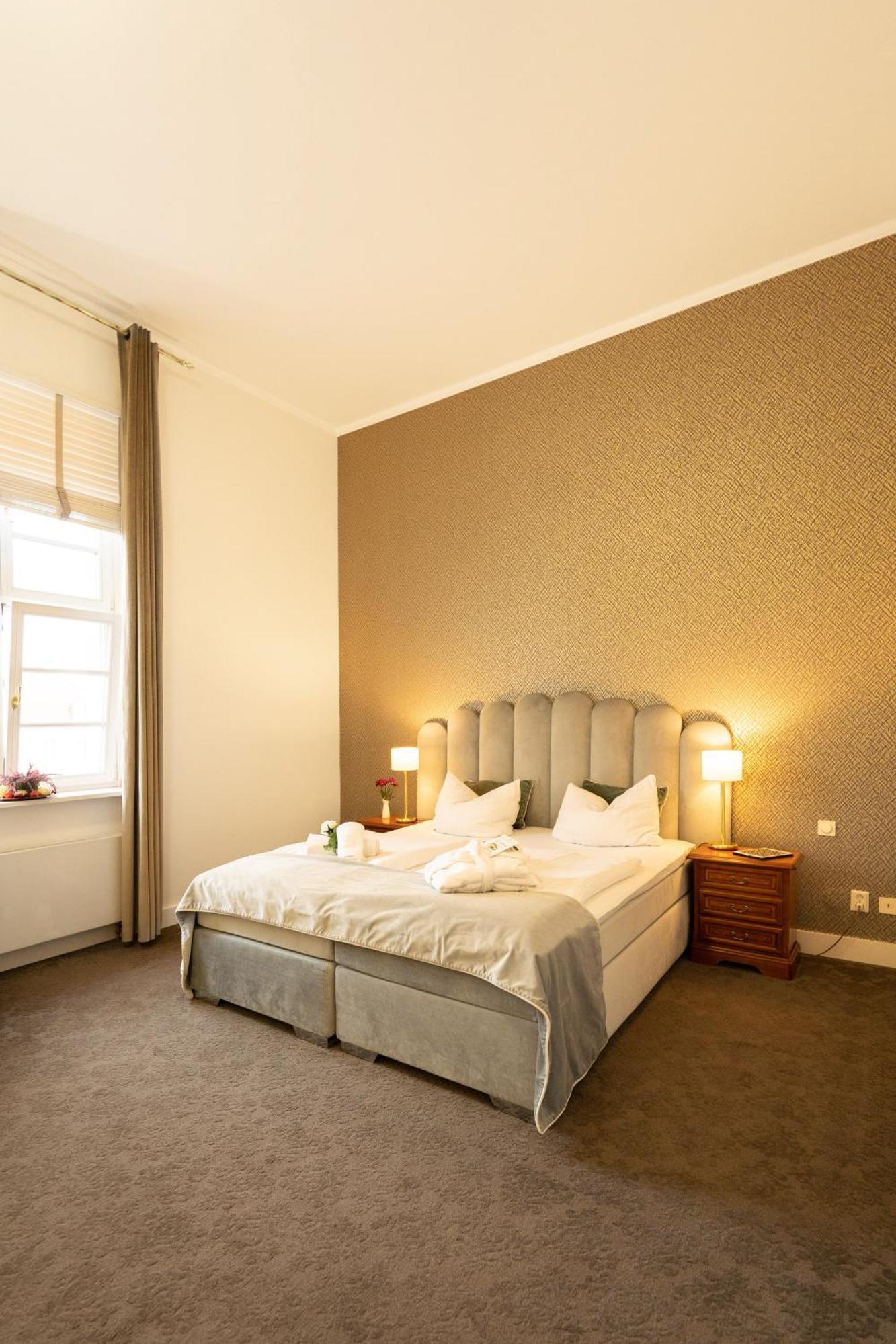 Bernstein Schlosshotel Ballenstedt Bagian luar foto
